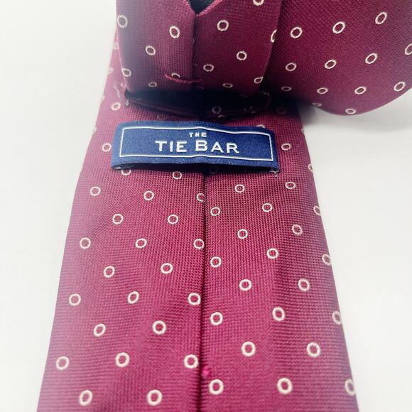 The Tie Bar Red and White Men's Tie 100% Silk 60" x 2.5" - Picture 5 of 6